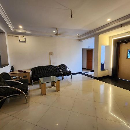 Hotel Kalasai Shirdi Zewnętrze zdjęcie